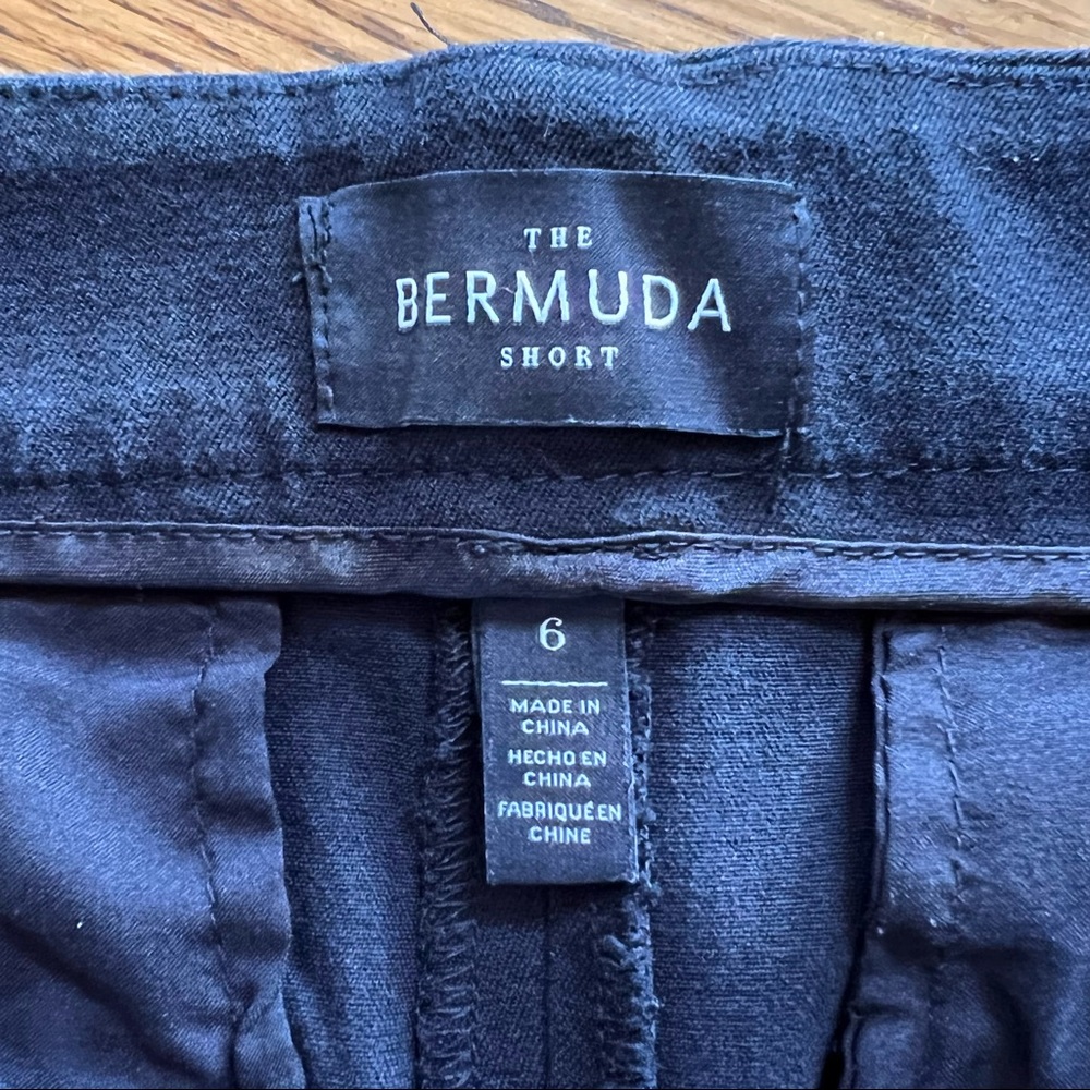 ⭐️ White House Black Market Black Bermuda Shorts Size 6 - Picture 4 of 12